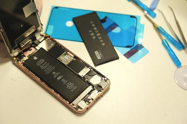 苹果手机6s电量地变卡苹果手机开机卡在苹果画面