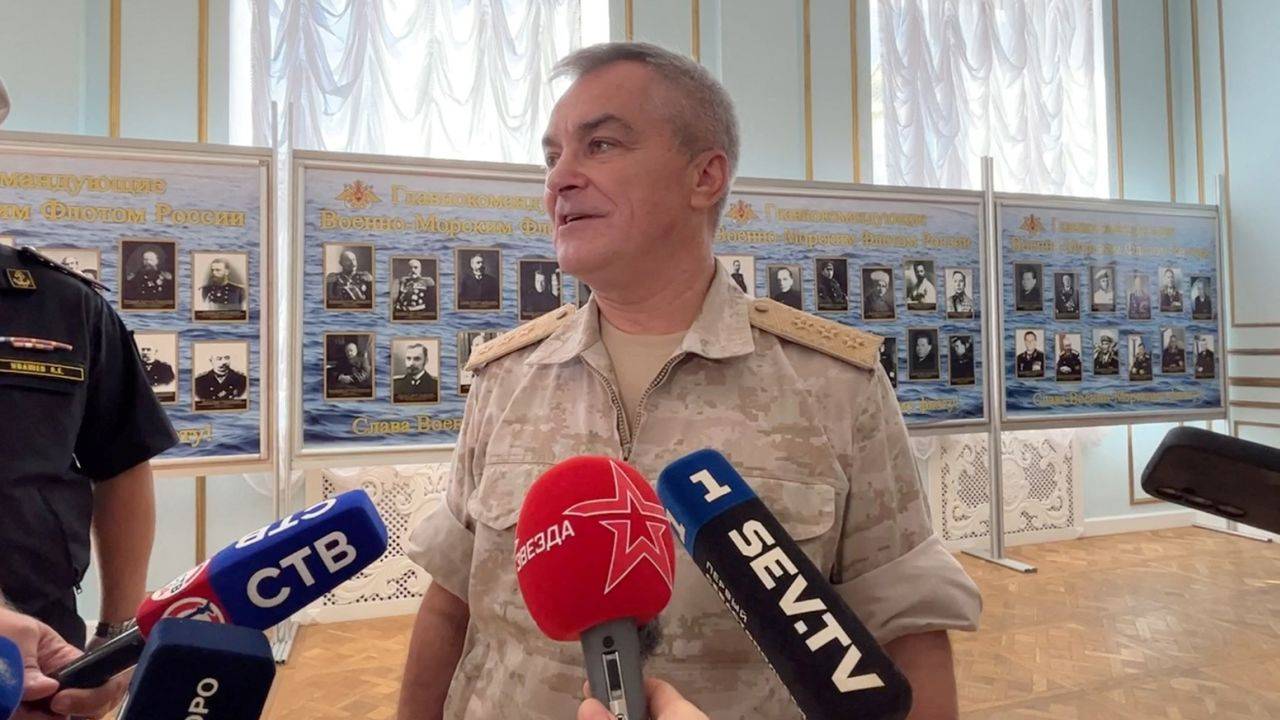 被乌方传死讯后 俄黑海舰队司令露面接受采访